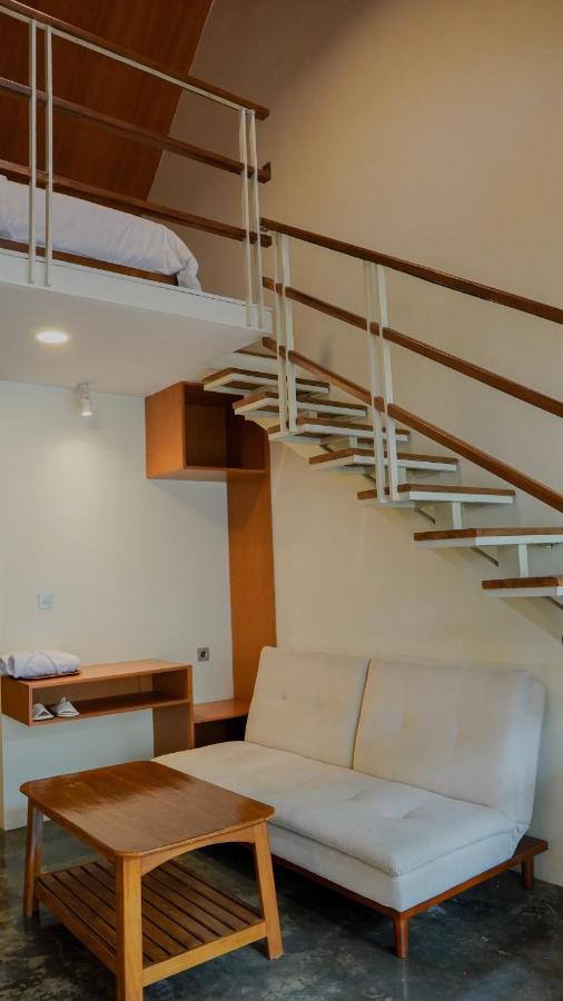 Smedi Coliving Hotell Yogyakarta Eksteriør bilde
