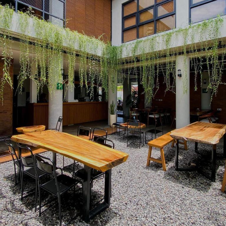Smedi Coliving Hotell Yogyakarta Eksteriør bilde